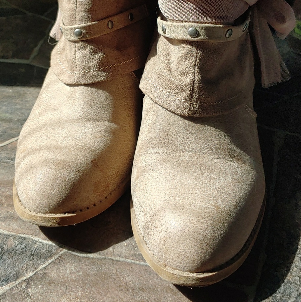 Boots 👢